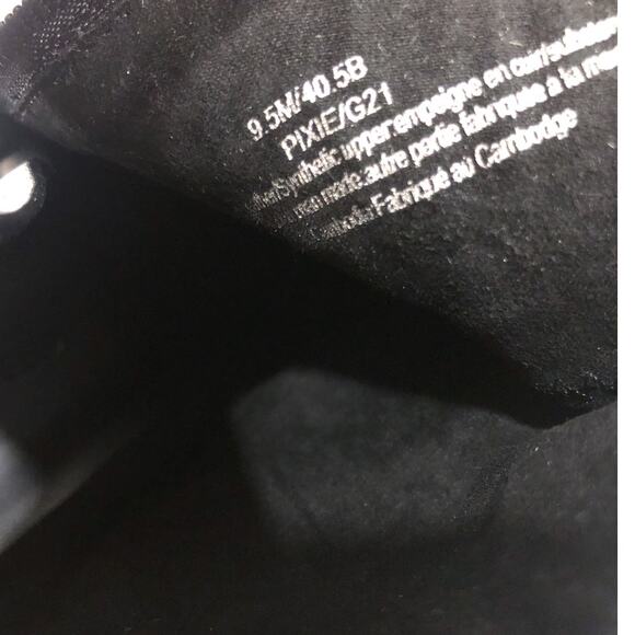 NWT Karl Lagerfeld Pixie Pearl Embellished Black Leather Moto Boots Booties - Picture 10 of 12